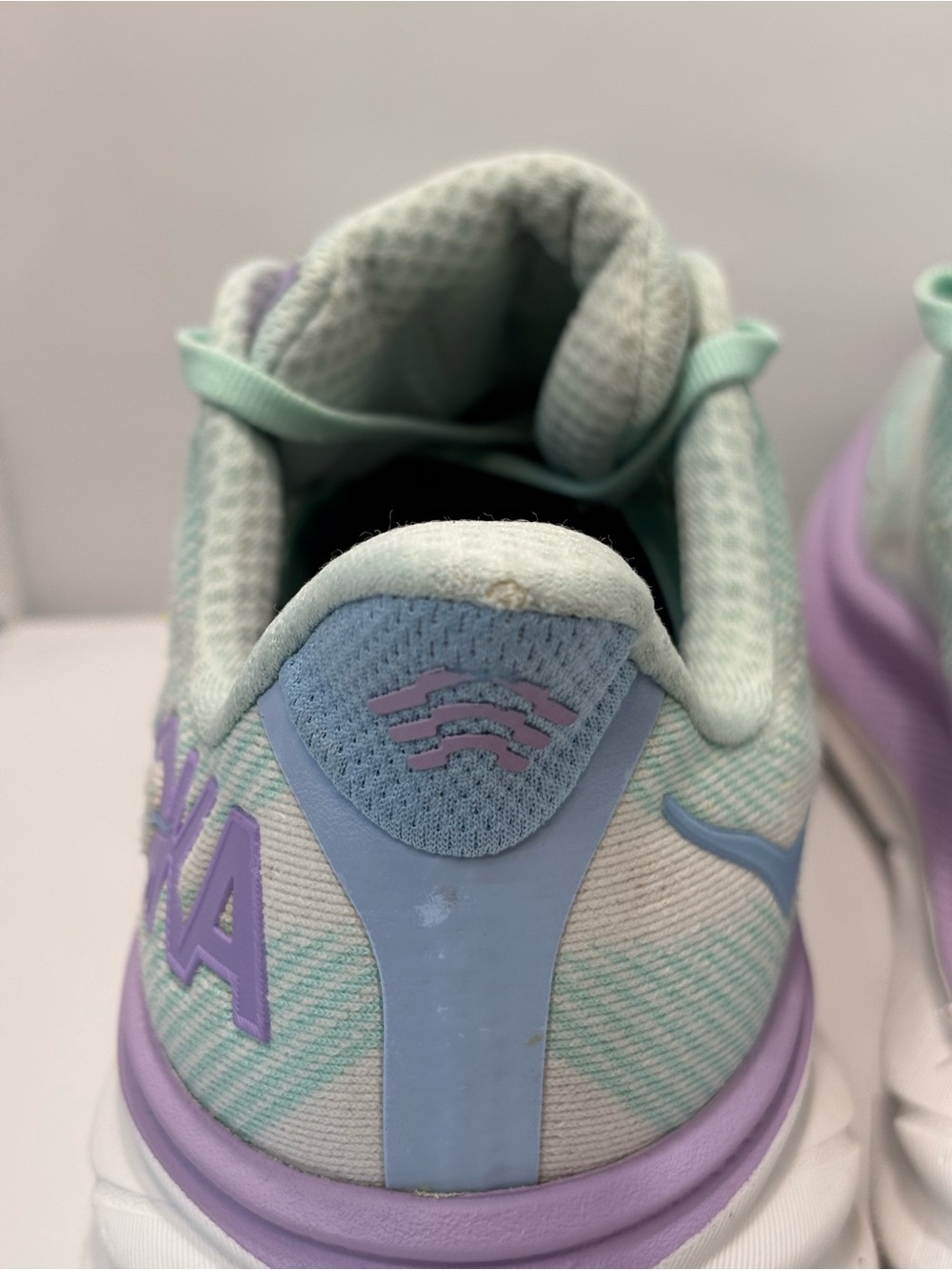 Hoka Clifton 9 Women's Size 10B Running Shoes Mint Green/Purple/White Sneakers - Picture 4 of 16